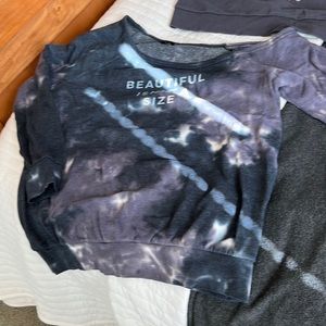 Torrid off shoulder sweater size 0